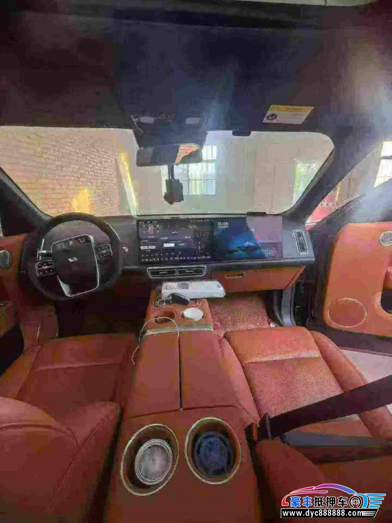 24年理想L8轿车抵押车出售