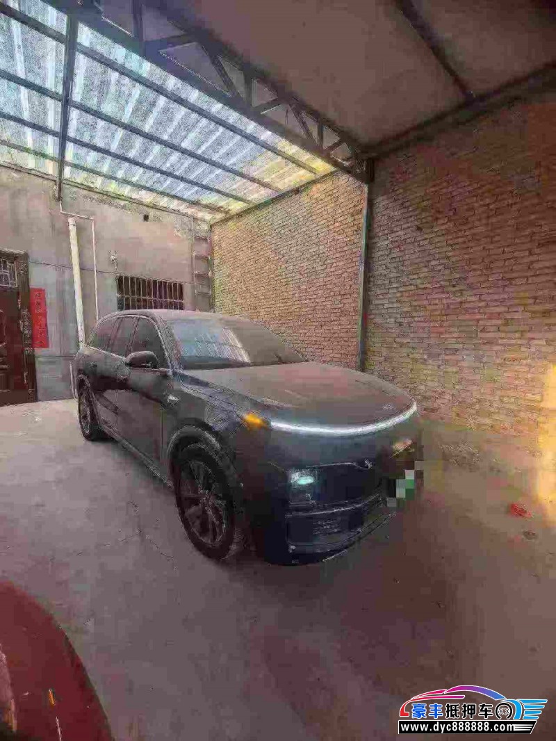 24年理想L8轿车抵押车出售