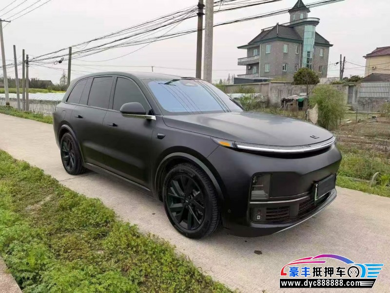 23年理想L8轿车抵押车出售