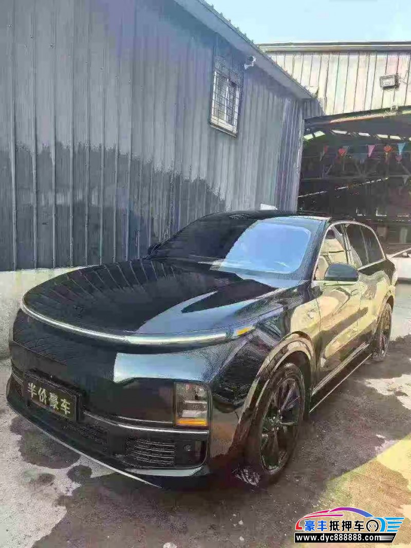 23年理想L8轿车抵押车出售