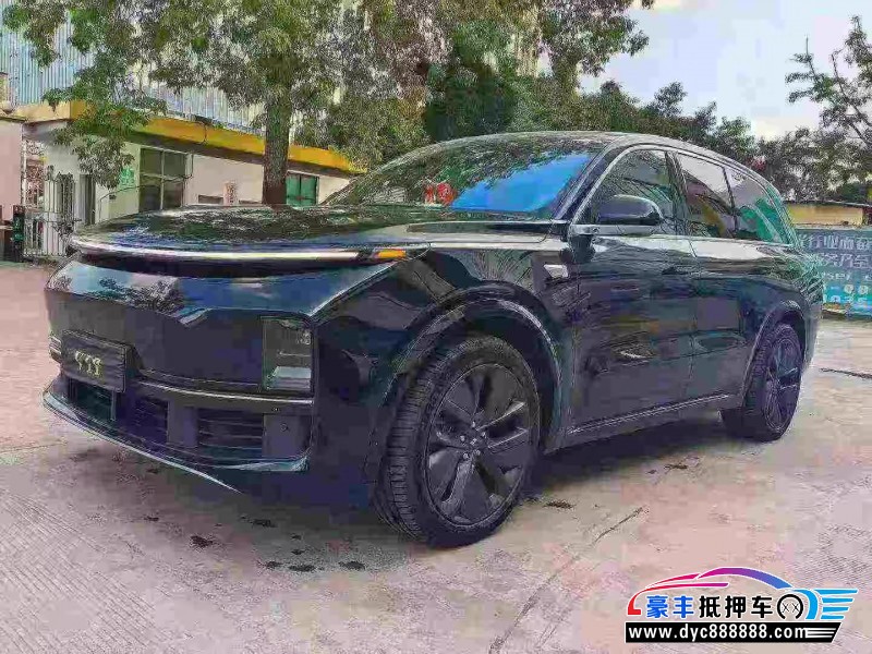 25年理想L8轿车抵押车出售