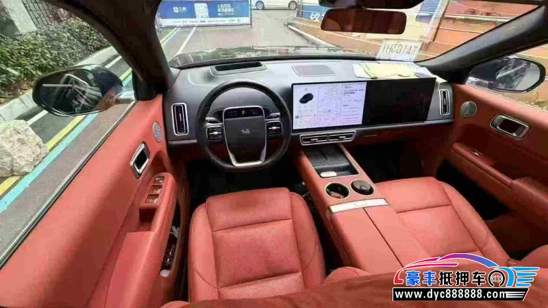 24年理想L8轿车抵押车出售