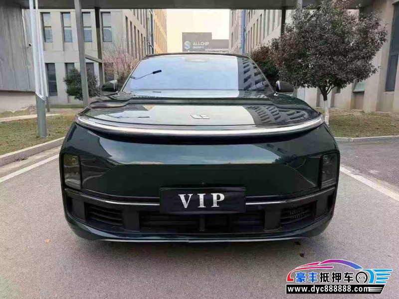 23年理想L8轿车抵押车出售