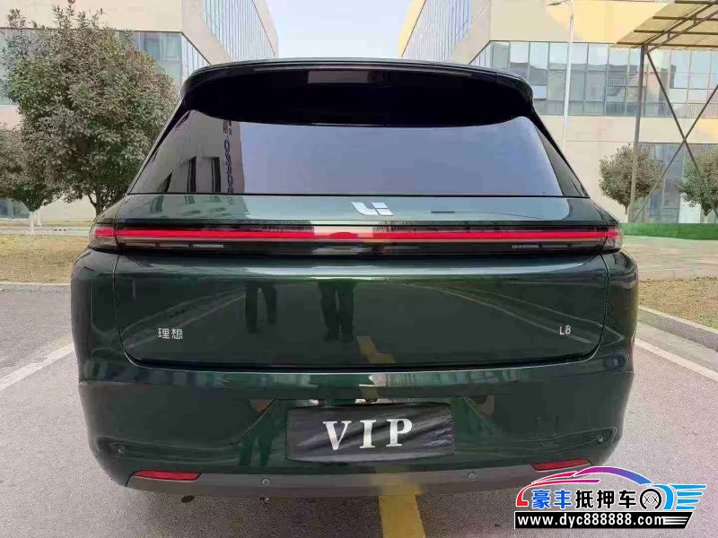 23年理想L8轿车抵押车出售