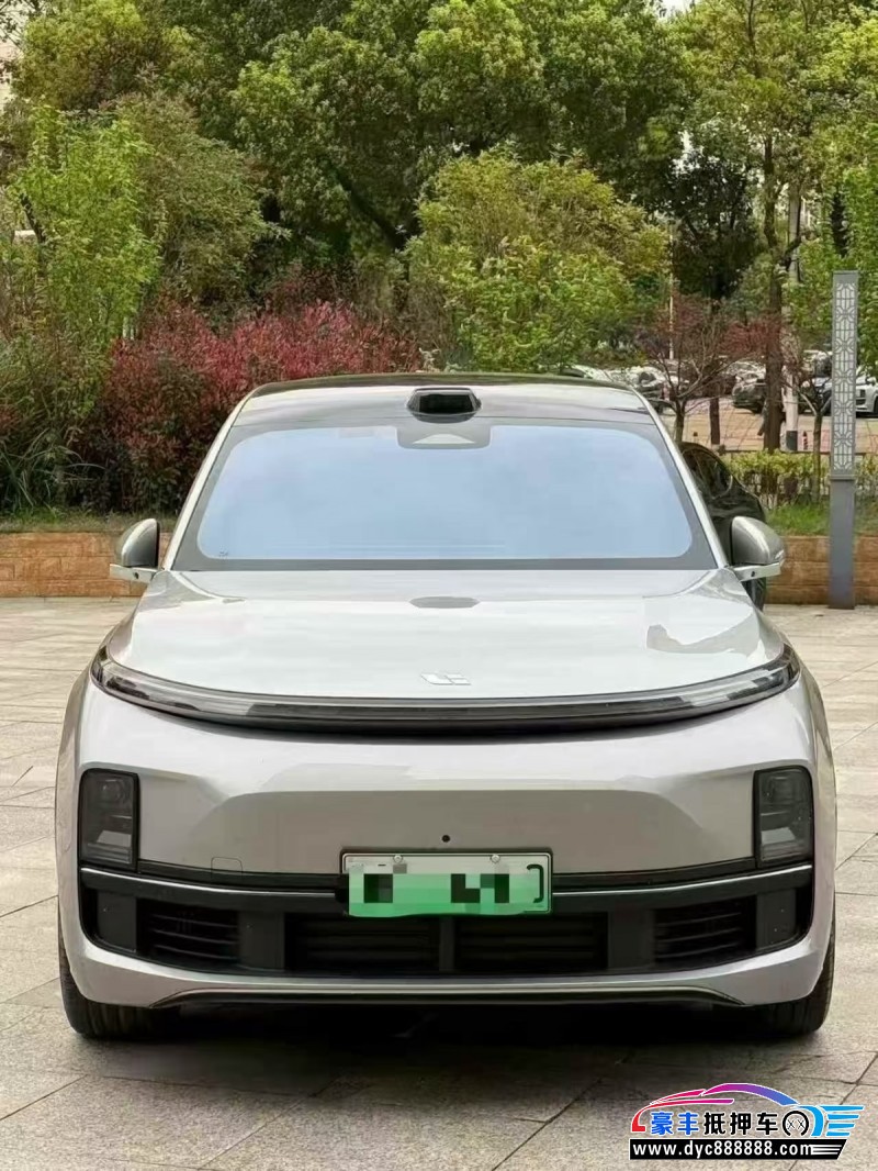 24年理想L8轿车抵押车出售