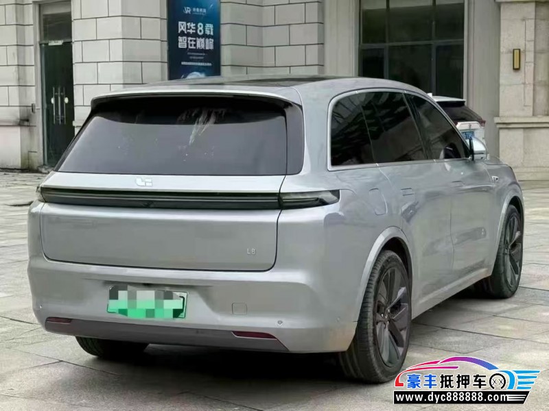 24年理想L8轿车抵押车出售