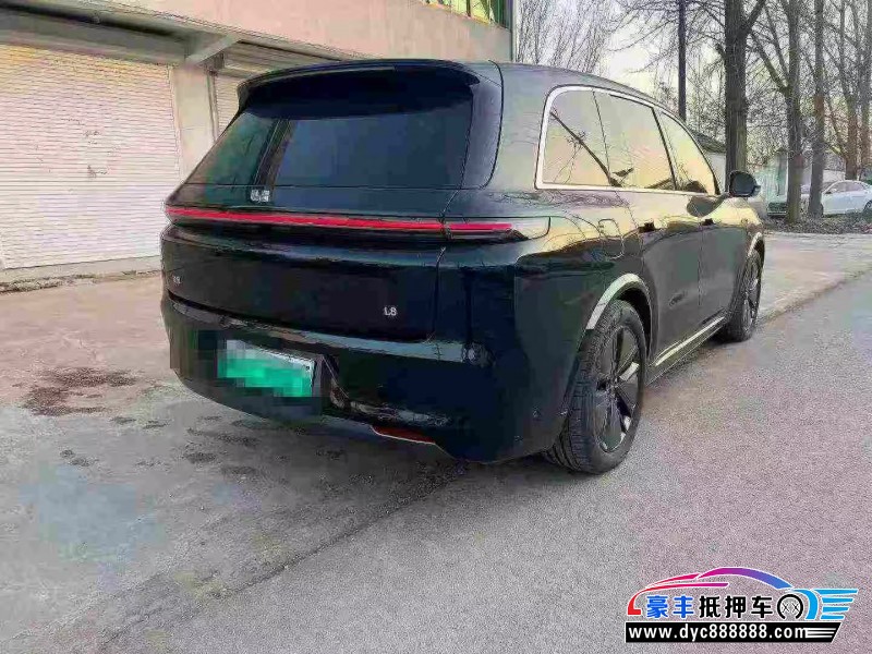 24年理想L8轿车抵押车出售