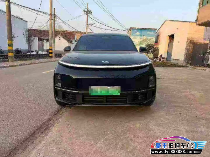 24年理想L8轿车抵押车出售