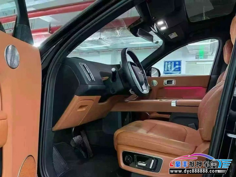 24年理想L8轿车抵押车出售