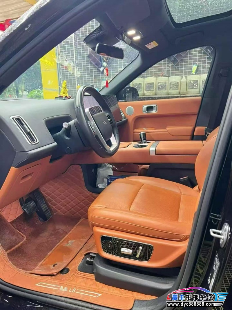 24年理想L8轿车抵押车出售