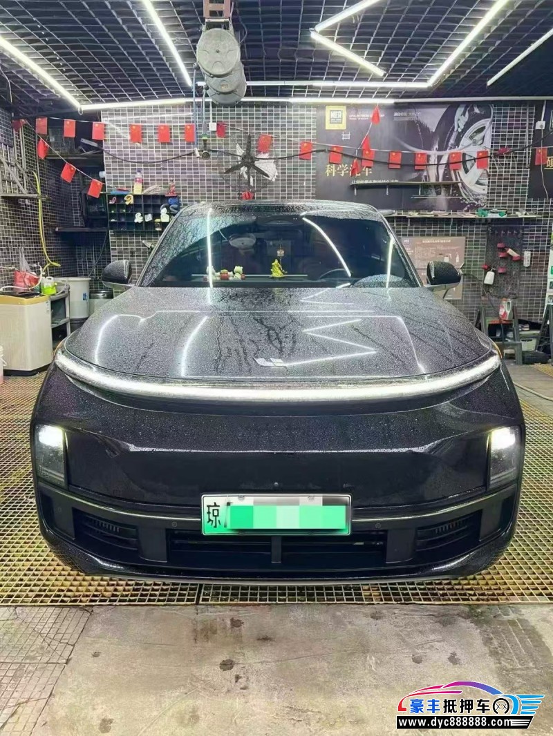 24年理想L8轿车抵押车出售