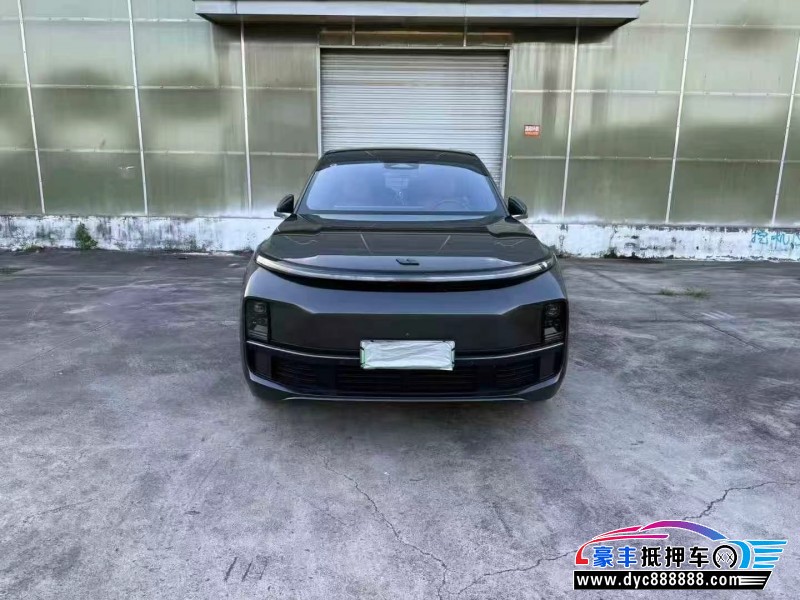 23年理想L8轿车抵押车出售