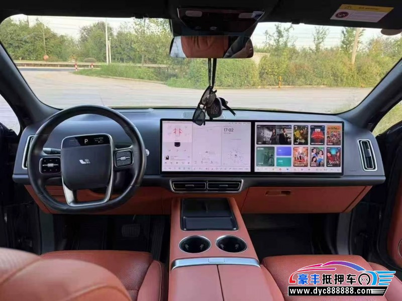 23年理想L8轿车抵押车出售