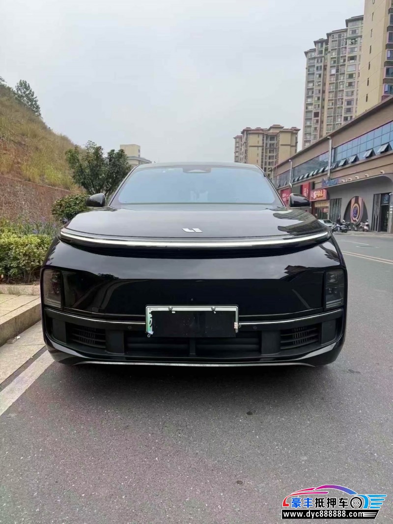 23年理想L8轿车抵押车出售