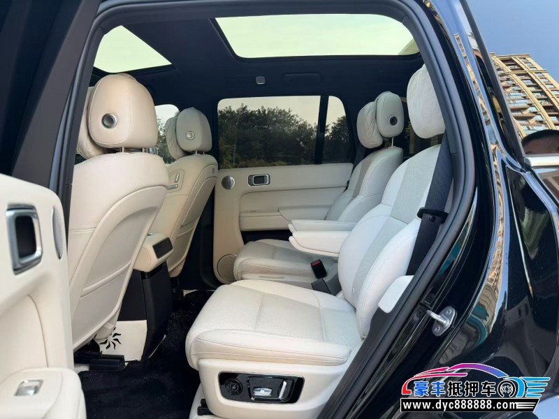 25年理想L8轿车抵押车出售