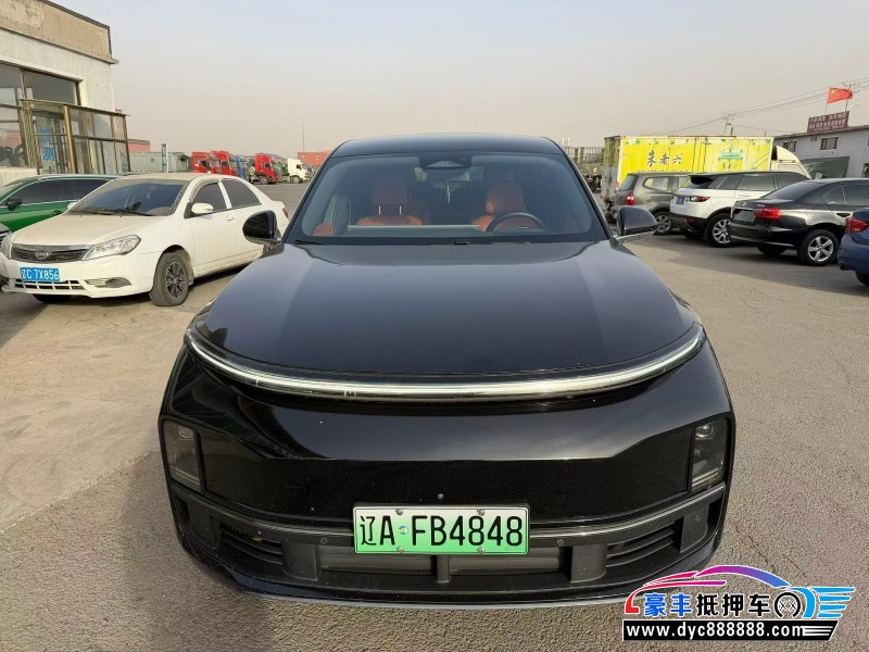 23年理想L8轿车抵押车出售