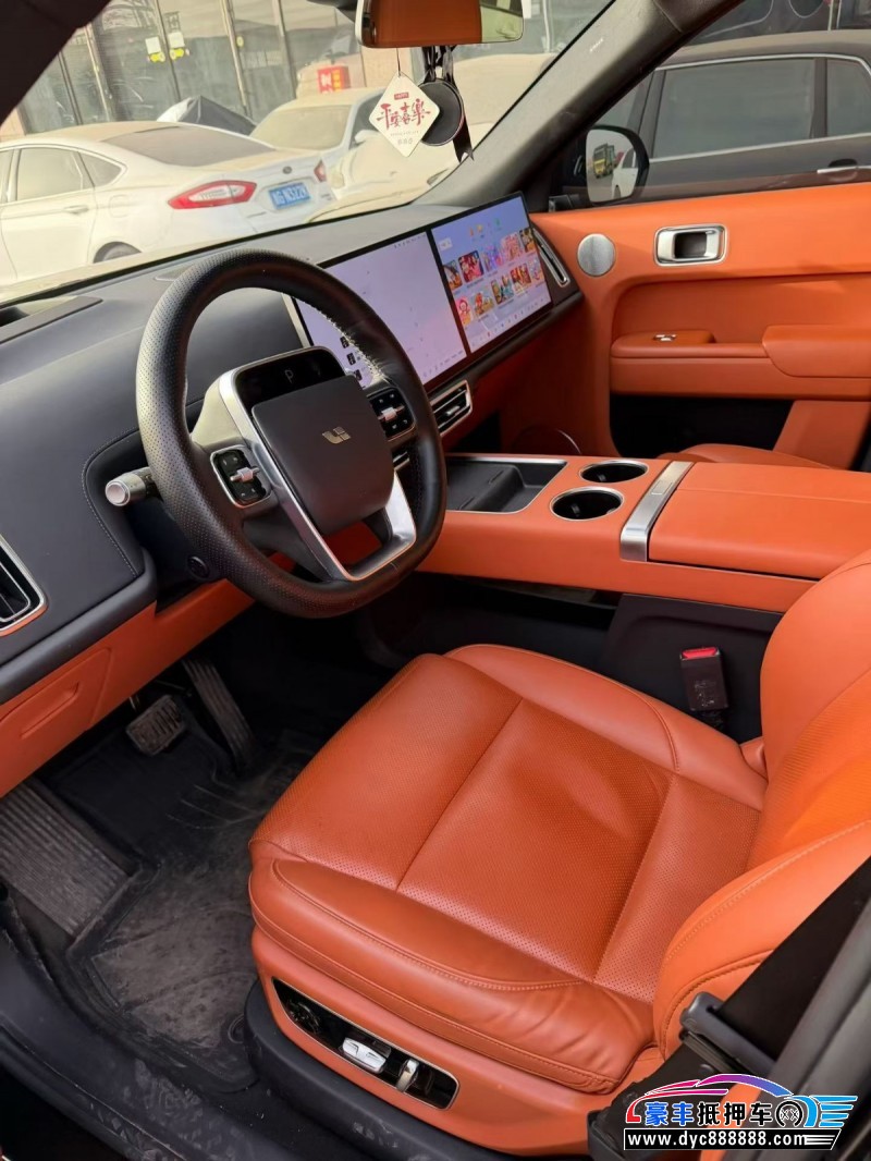 23年理想L8轿车抵押车出售