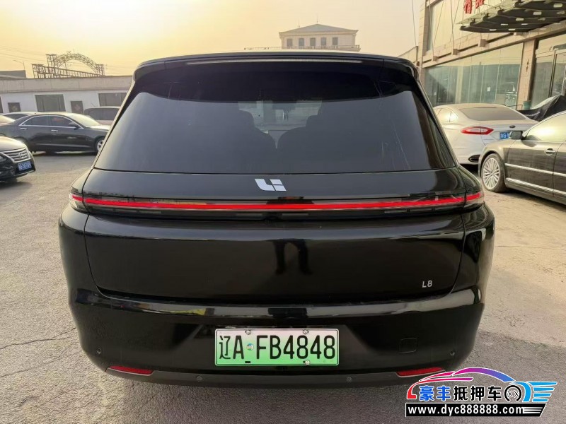 23年理想L8轿车抵押车出售