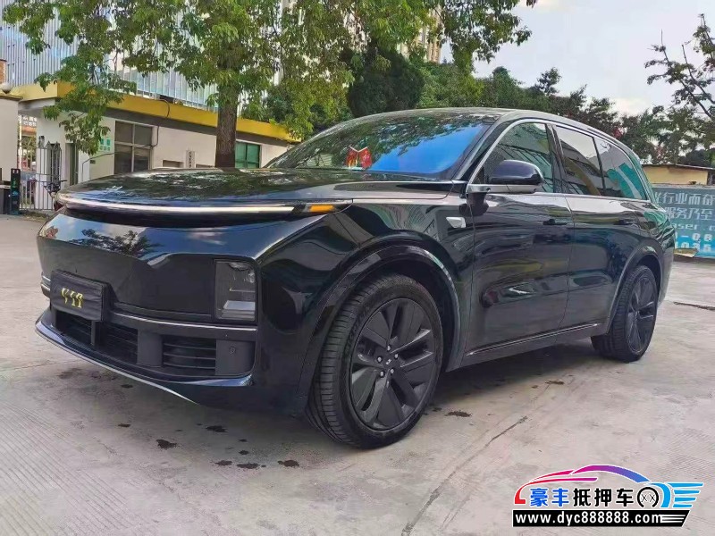 25年理想L8轿车抵押车出售