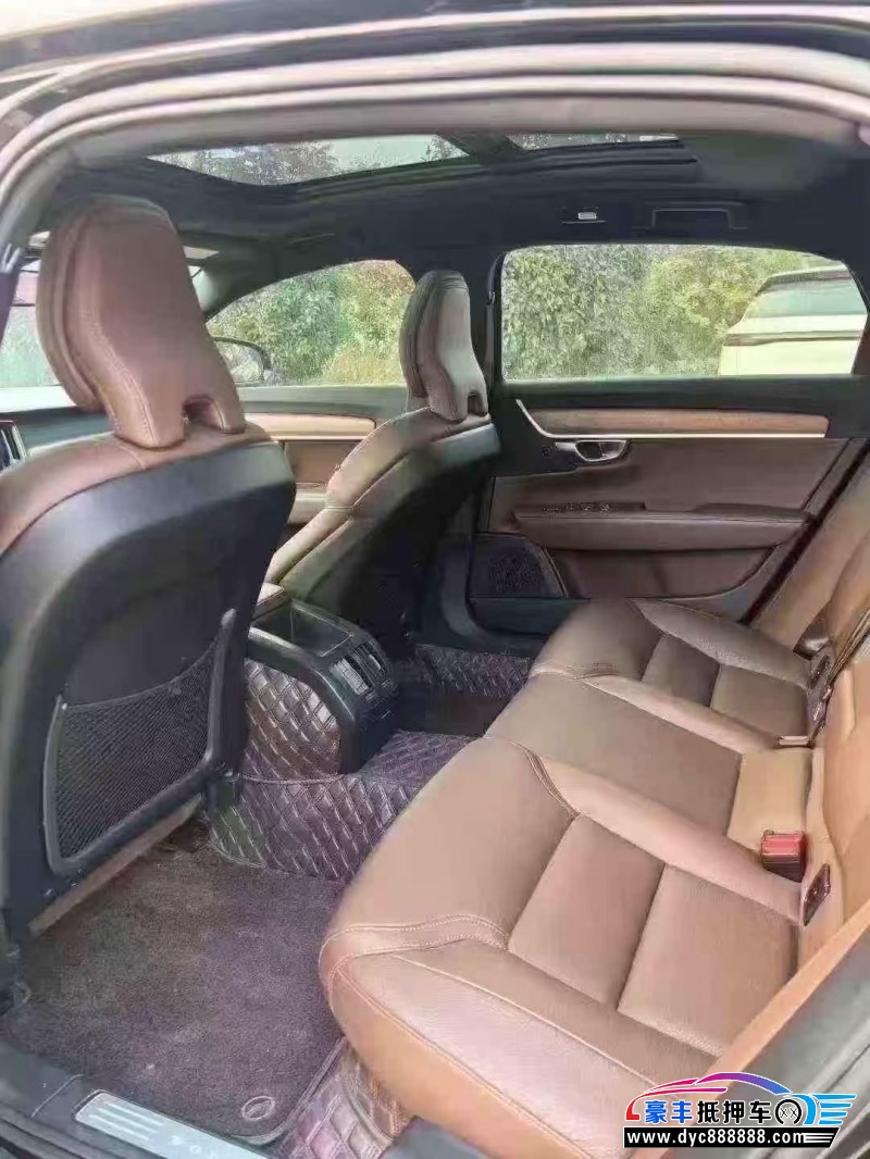 24年沃尔沃S90轿车抵押车出售