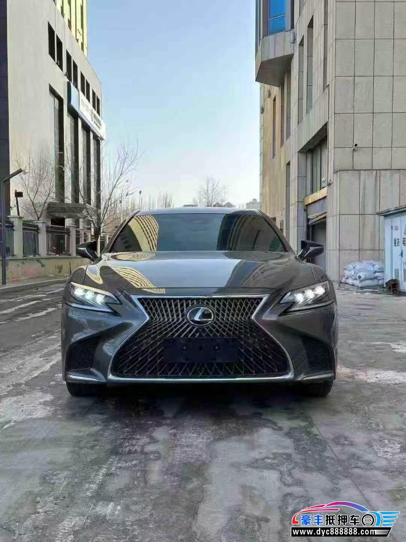 抵押车出售18年雷克萨斯LS轿车