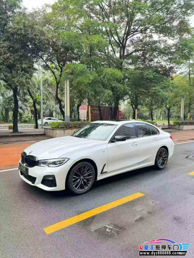 21年宝马3系轿车抵押车出售