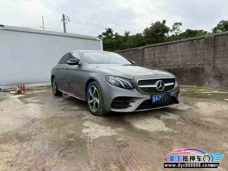 17年奔驰E轿车抵押车出售