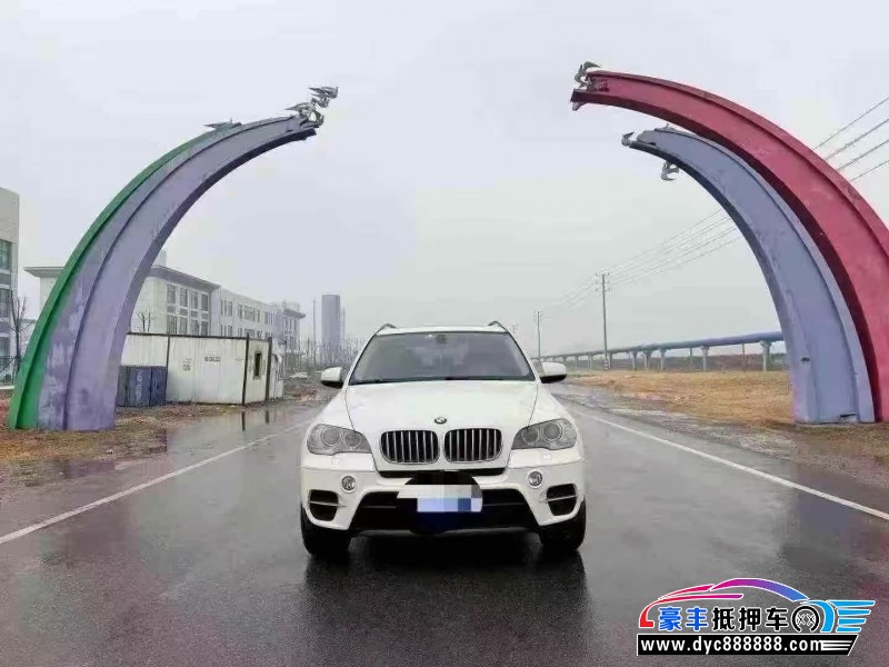 13年宝马X5轿车抵押车出售