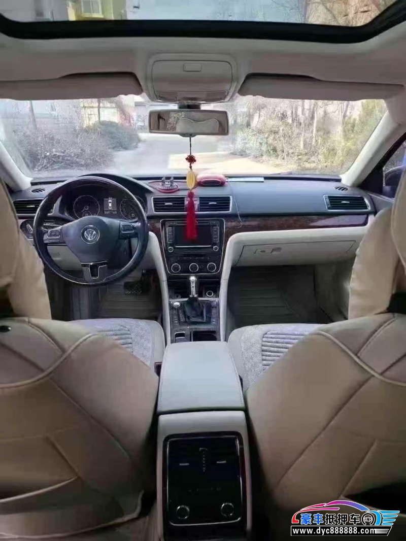 13年大众帕萨特轿车抵押车出售