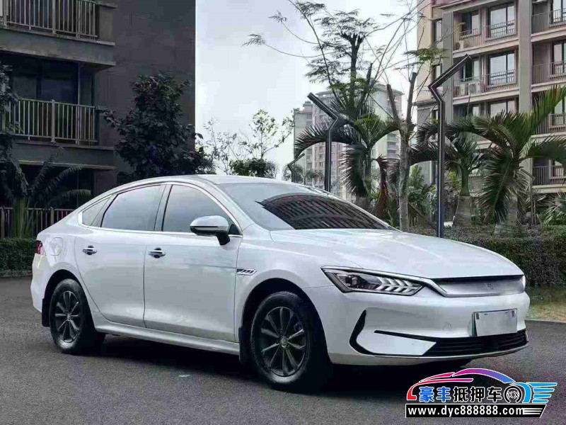 25年比亚迪秦轿车抵押车出售