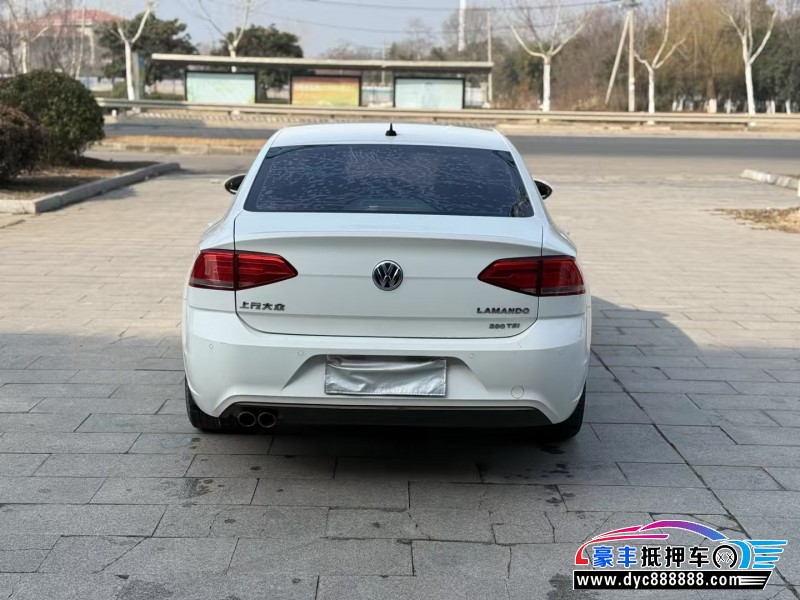 17年大众凌渡轿车抵押车出售