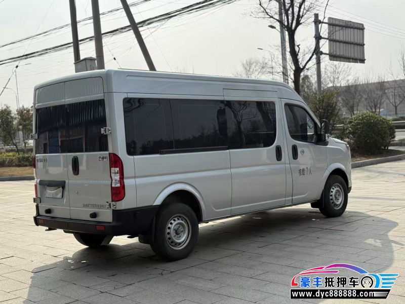 23年东风御风轿车抵押车出售