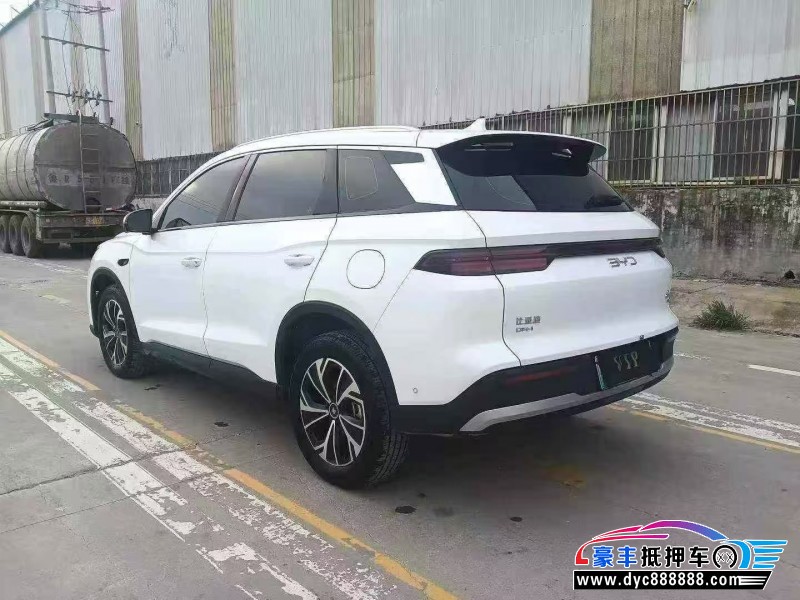 25年比亚迪宋轿车抵押车出售