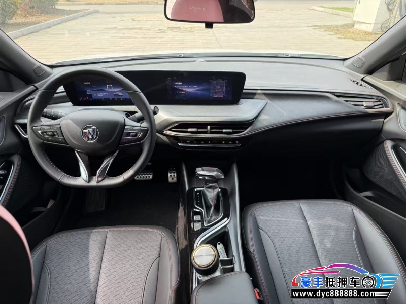 25年别克威朗轿车抵押车出售