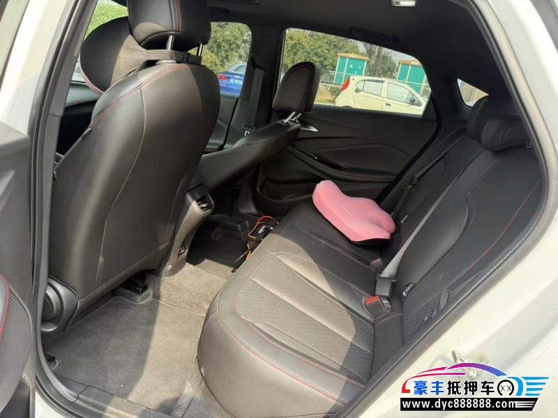 25年别克威朗轿车抵押车出售