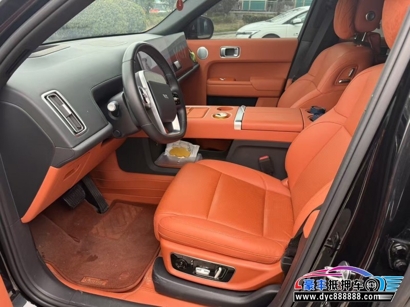 24年理想L8轿车抵押车出售