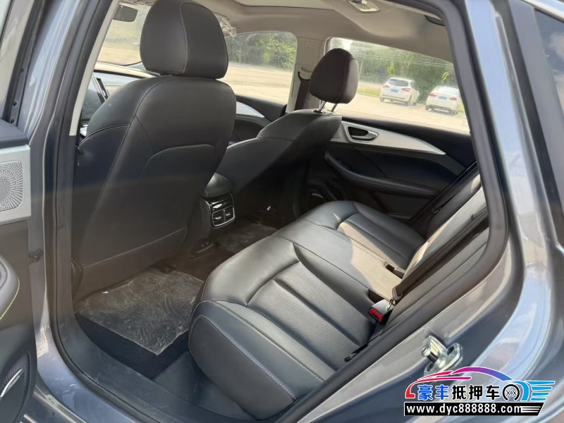 24年荣威i6轿车抵押车出售