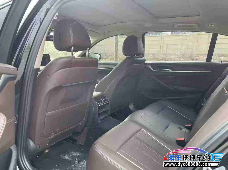 21年宝马5系轿车抵押车出售