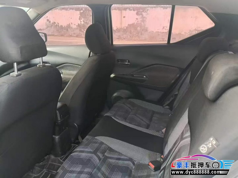 19年日产劲客轿车抵押车出售