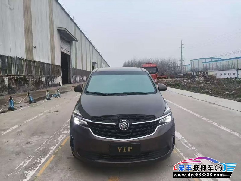 抵押车出售22年别克GL8轿车