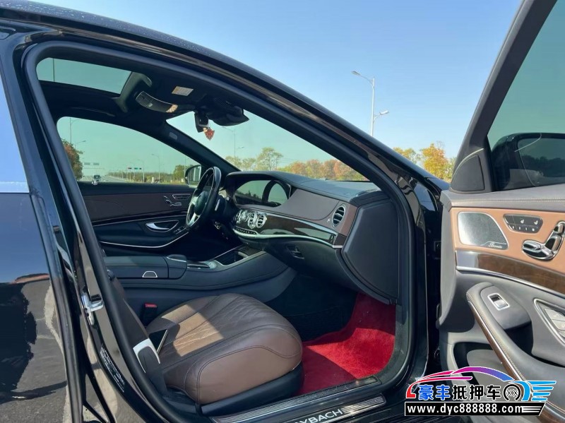 19年奔驰迈巴赫S级轿车抵押车出售