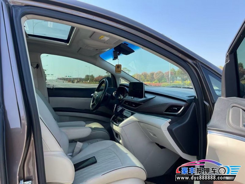 22年别克GL8轿车抵押车出售