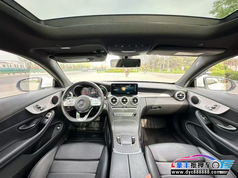 21年奔驰C轿车抵押车出售