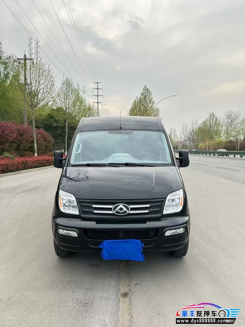 抵押车出售22年上汽大通V80轿车