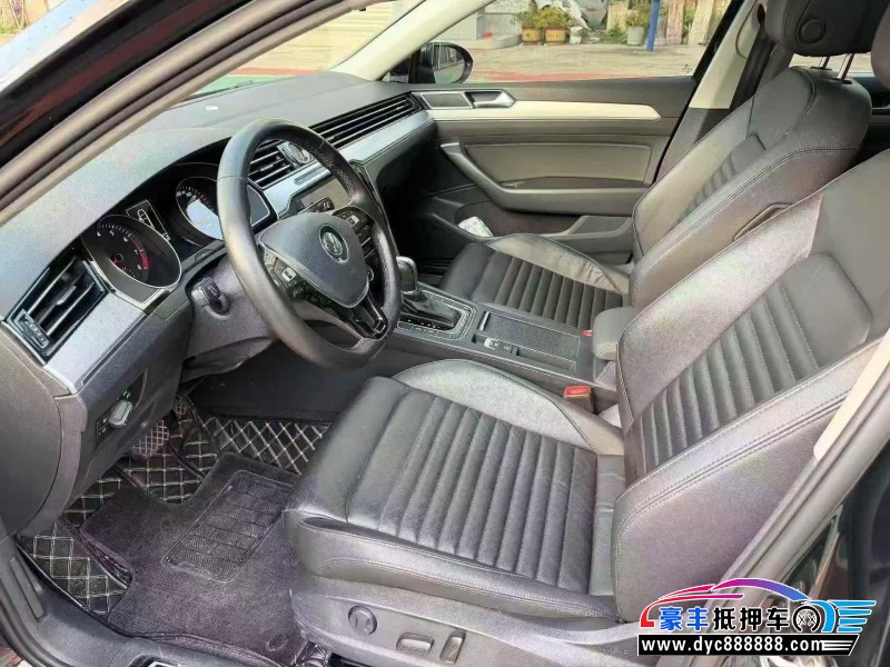 18年大众迈腾轿车抵押车出售