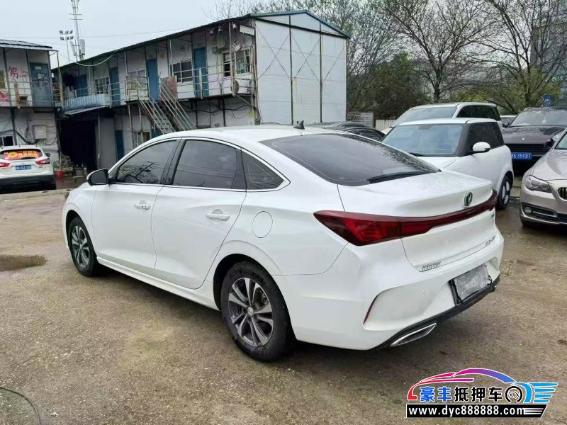 25年长安逸动轿车抵押车出售