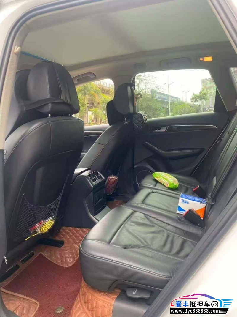 13年奥迪Q5轿车抵押车出售