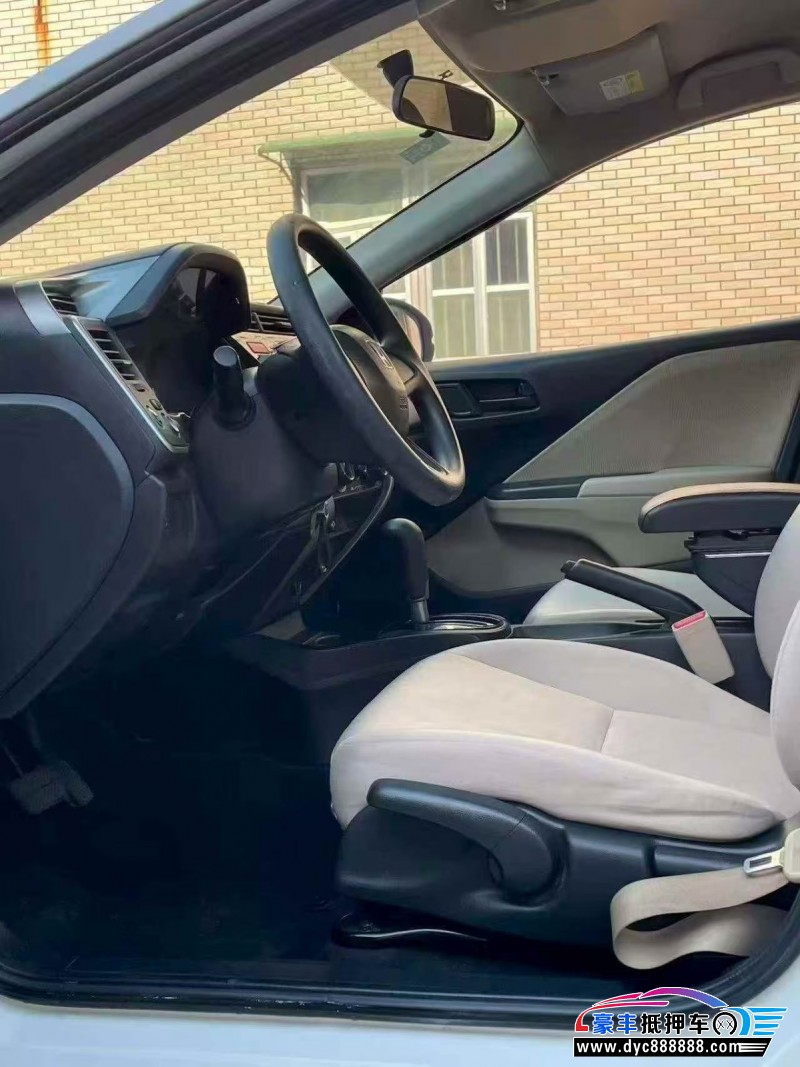 17年本田锋范轿车抵押车出售