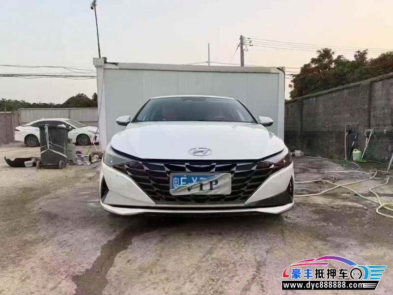 抵押车出售23年现代伊兰特轿车
