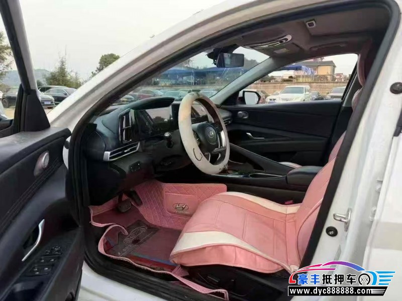 23年现代伊兰特轿车抵押车出售